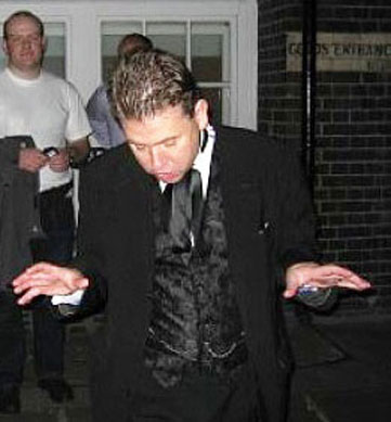 Richard Jones telling a ghost story on one of his tours.